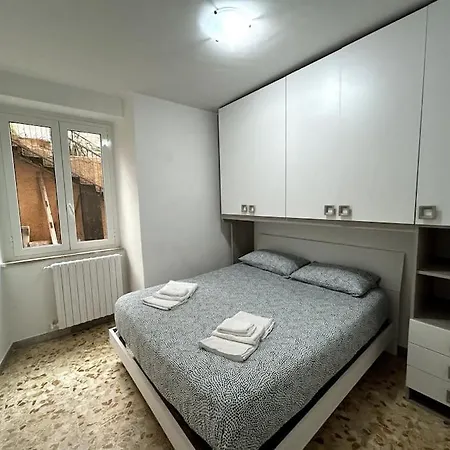 아파트 The First Door-rome *