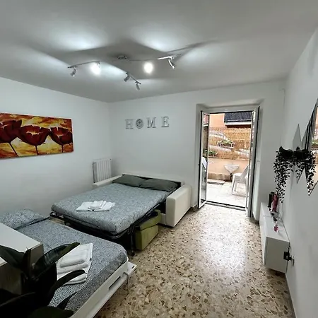 Apartment The First Door-rome